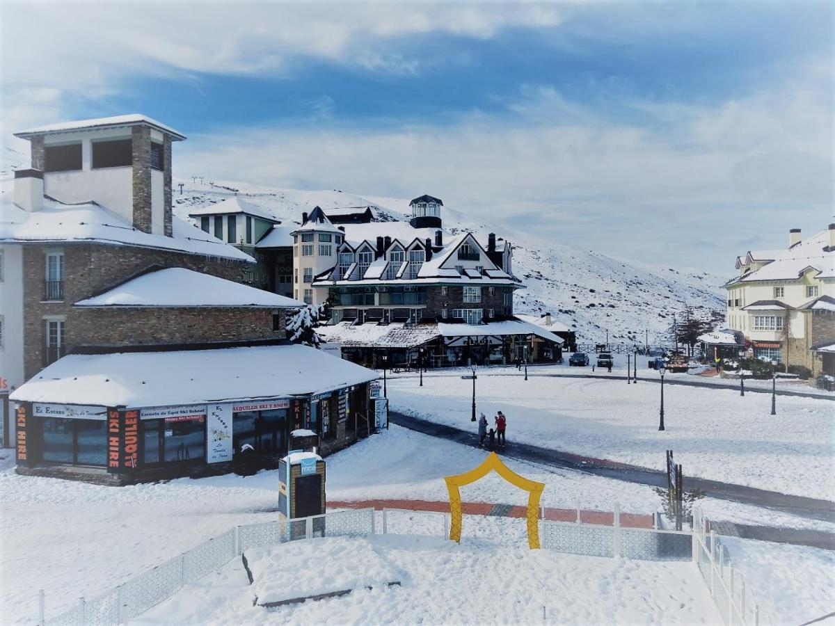 Todosierranevada Zona Baja -Plaza Principal-Junto A Los Telecabinas Sierra Nevada Dış mekan fotoğraf