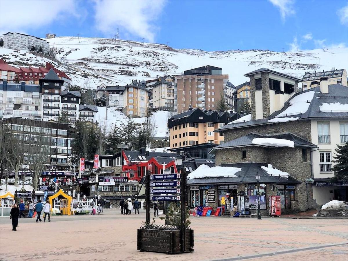 Todosierranevada Zona Baja -Plaza Principal-Junto A Los Telecabinas Sierra Nevada Dış mekan fotoğraf